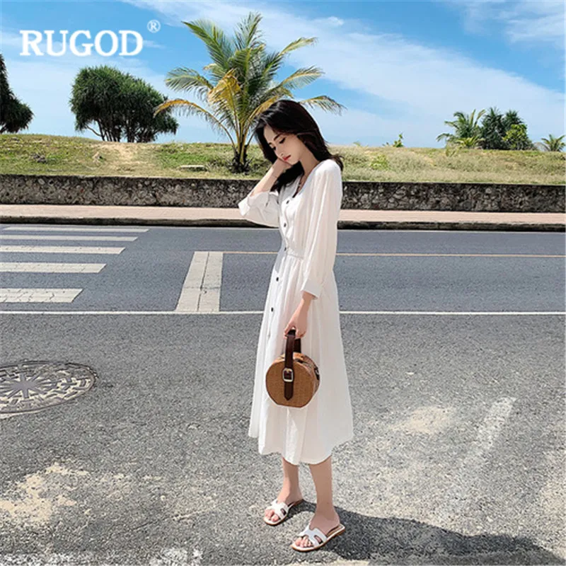 Женское офисное платье RUGOD элегантное белое однобортное облегающее