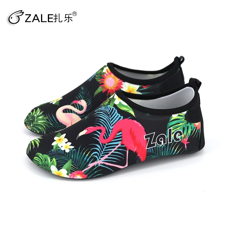Zale Swimming Water Sports Shoes Christmas Gift Flamingo Kids Beach Camping Flat Soft Walking Sneakers Zapatos De Mujer |