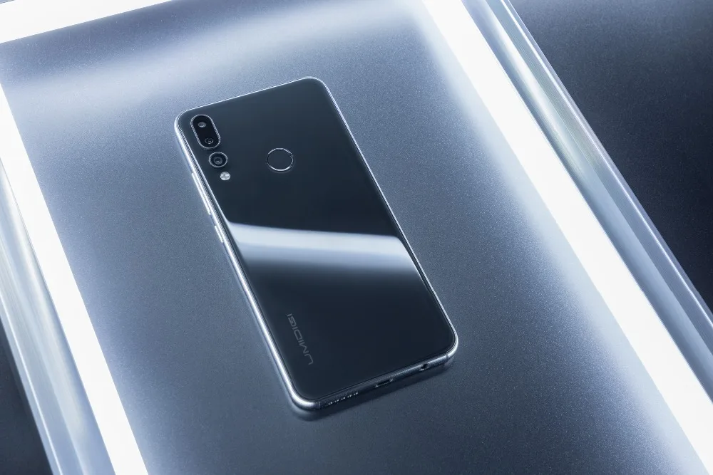 Мобильный телефон UMIDIGI A5 PRO Android 9,0, четыре ядра, 4 Гб ОЗУ, 32 ГБ, 6,3 дюйма, FHD+ 16 Мп, тройная камера, 4150 мА/ч, смартфон 4G Celular