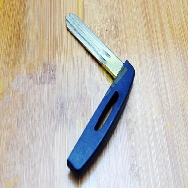 

DAKATU Emergency Insert Key Blade For Renault Laguna Megane Koleos Smart Key Blade