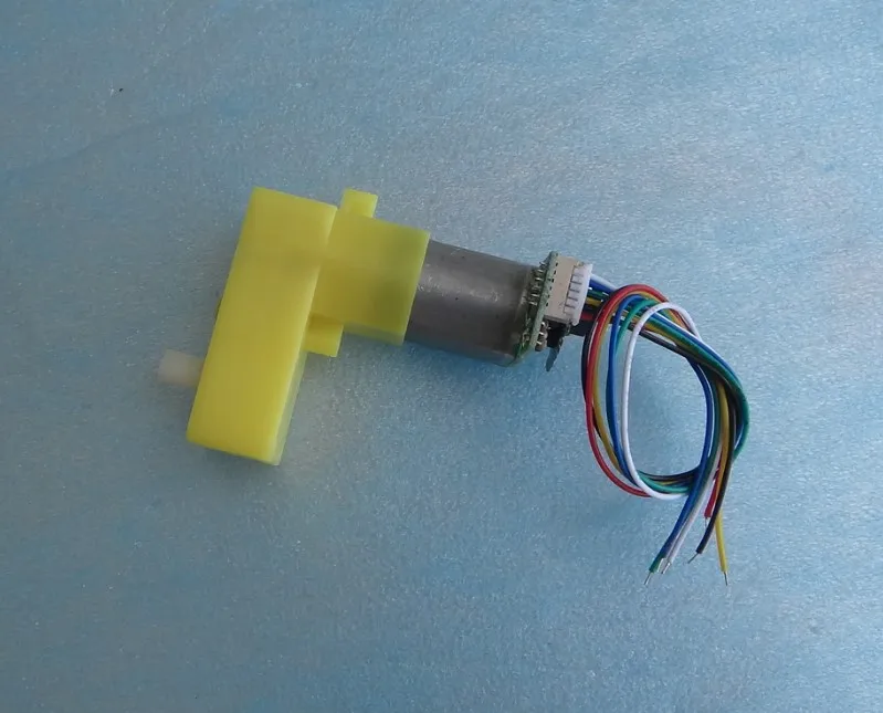 Двигатель 1:48 TT с фазовым кодовым датчиком редуктор поворотом 30 линий Arduino