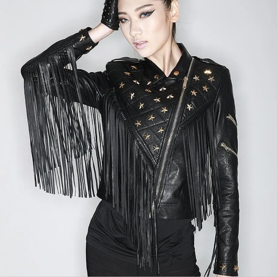 

Фабричная Новинка 2019, зимняя модная женская короткая приталенная мотоциклетная куртка из искусственной кожи с бусинами и кисточками W1523