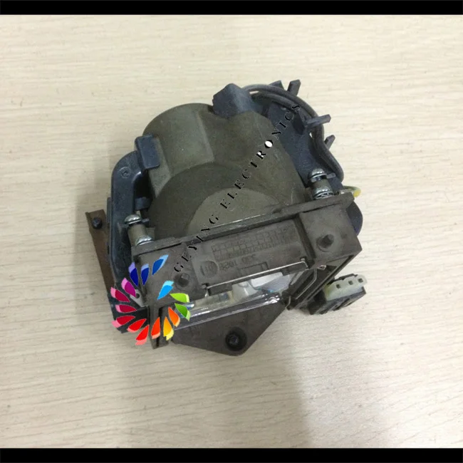 

Бесплатная доставка SP-LAMP-017 UHP170W Оригинальная лампа проектора для In Fo cus LP540 LP640 LS5000 SP5000 In Fo Screen Play 5000