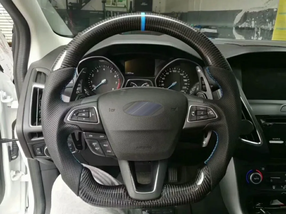 Рулевое колесо из углеродного волокна и кожи для Ford Mondeo Kuga
