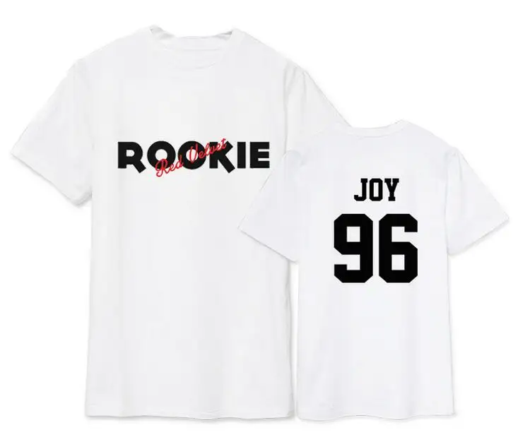 Красная бархатная мини-футболка с надписью на тему альбома новичка круглым