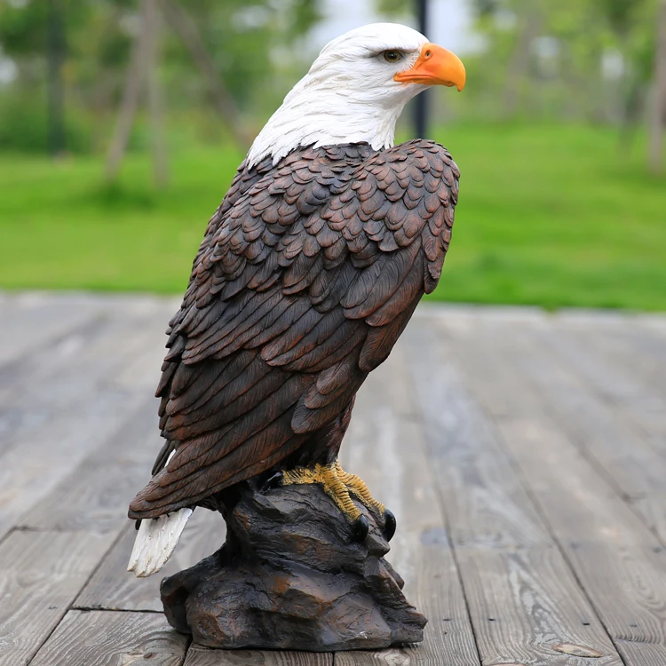 The eagle Les Loges Du Park Hotel домашняя мебель скульптура животного ремесла полимерное