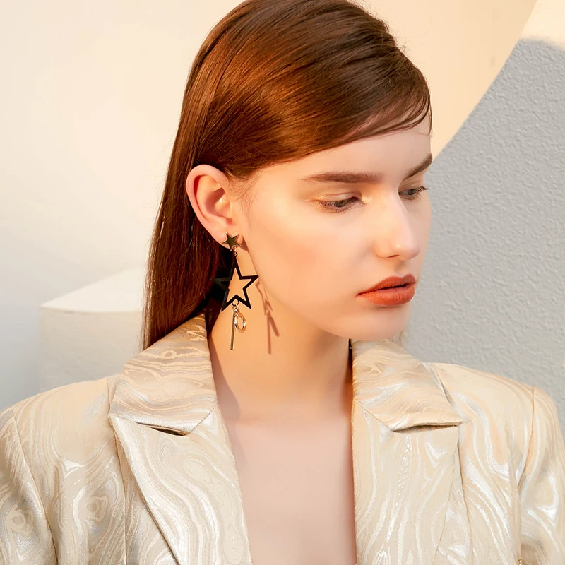 Индивидуальные серьги с пятиконечными звездами длинные пушистые шарики для