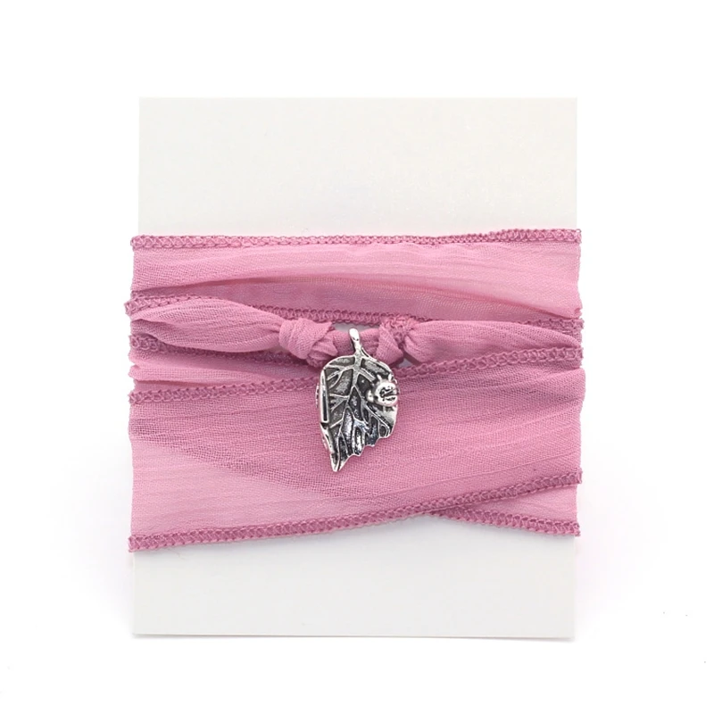 10 цветов новые элегантные шелковые браслеты с лентами и подвесками в виде