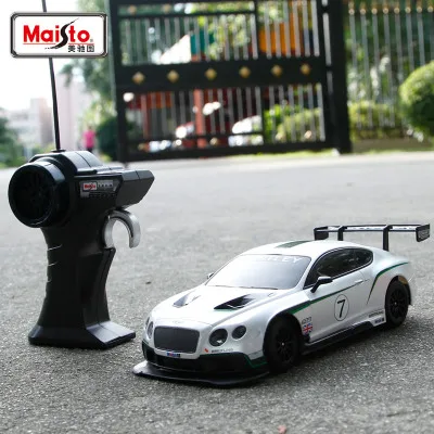 Белый Подарок на год 1:24 RC пульт дистанционного управления автомобиль гонщик скоростная машина мини игрушечные машинки Дрифт Дети Мальчики игра Забавный подарок моделирование - Цвет: Белый