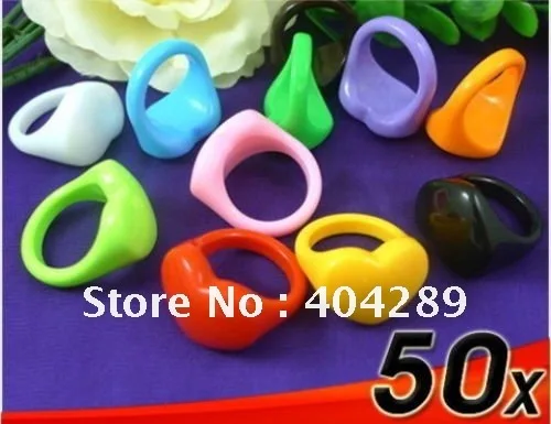 Фото Оптовая продажа 50 шт. красочные кольца из смолы с блестящим сердцем для девочек