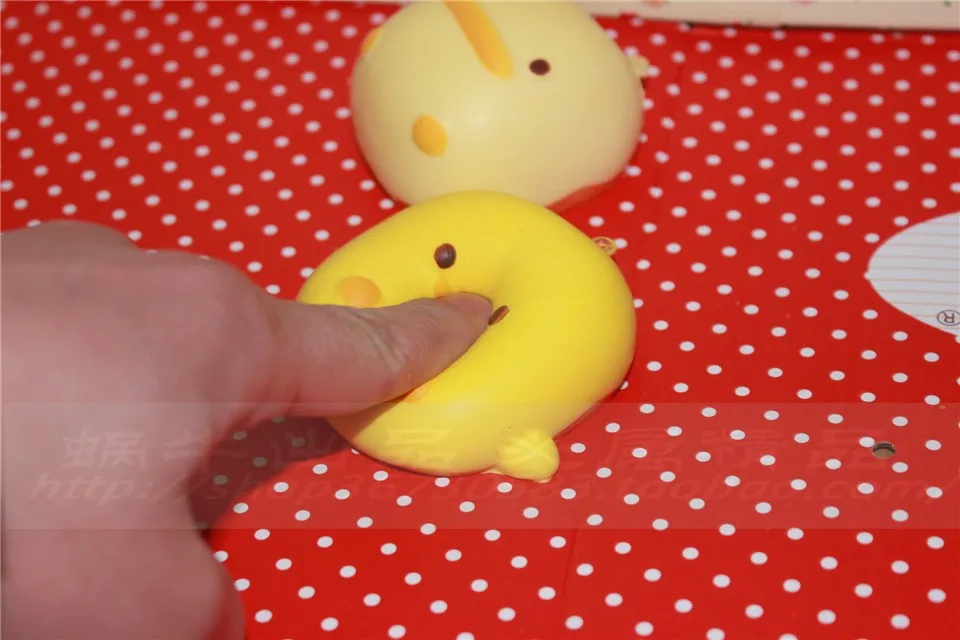Оптовая продажа 50 шт./лот 7 см * 6 kawaii мягкий аромат желтая утка queeze булочка игрушки