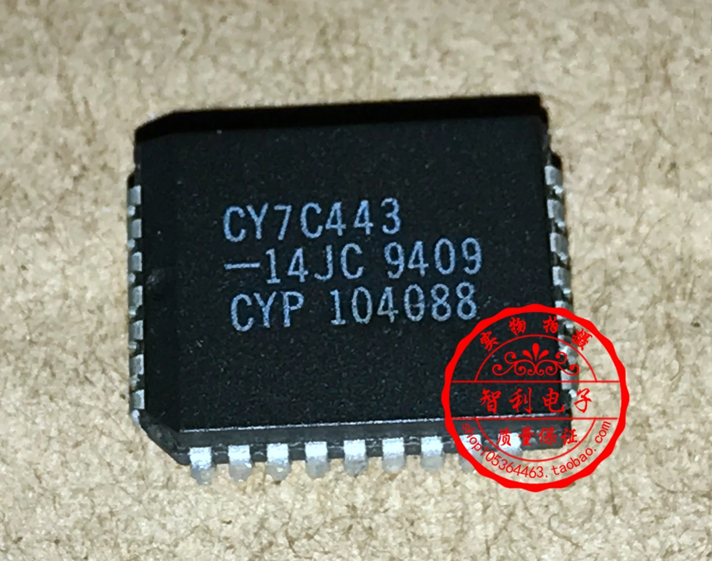 

Бесплатная доставка CY7C433-14JC CY7C433-15JC микросхема PLCC