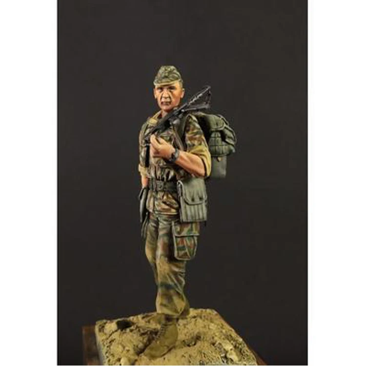 

1/24, 8 eme RPC Algerie 1961, Resin Model figure Soldier GK, Military subject matter, Unassembled and unpainted kit