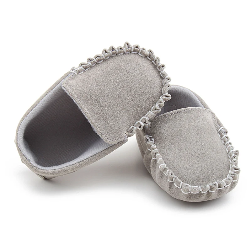Новорожденный однотонный Повседневный детские ботинки мокасины Moccs мелкая мягкая подошва детская обувь для малышей для 0-18 месяцев для маленьких мальчиков и девочек