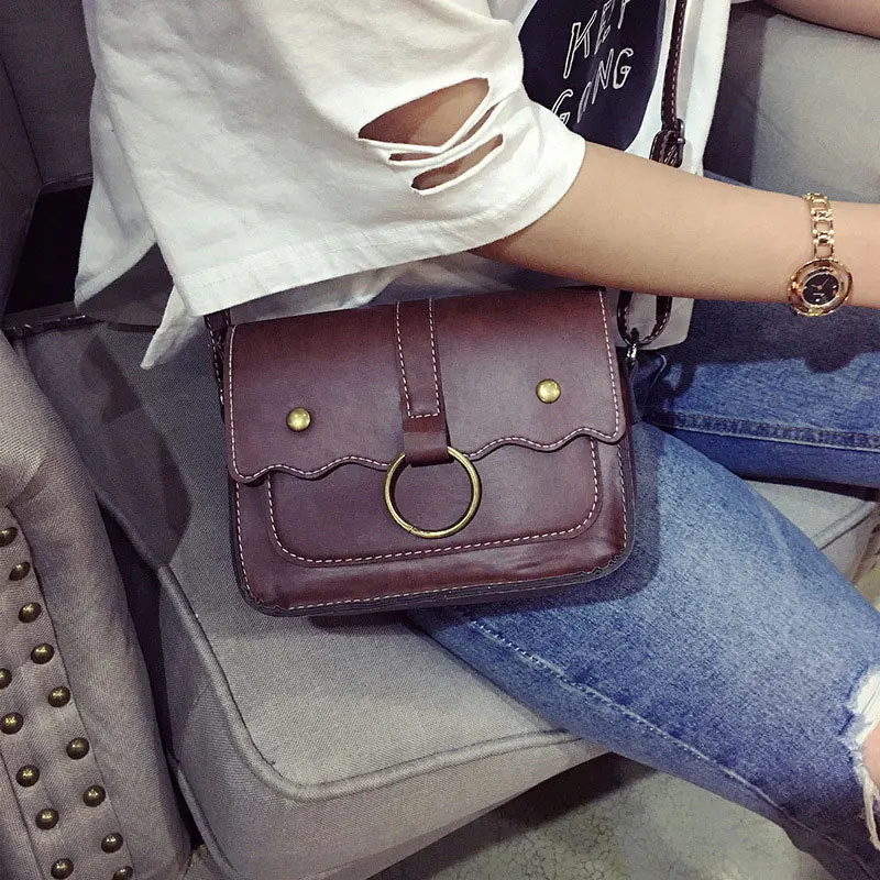 

Fashion Korean Women Crossbody Bags Pu Leather Handbag Metal Ring Decoration Beach Bag Zipped Casual Ladies Messenger Bag Bolsas