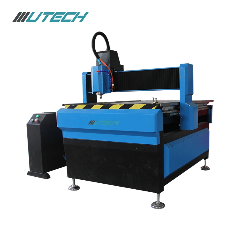 UTECH мини Тип 3 оси с резервуаром для воды металла резки cnc маршрутизатор машина