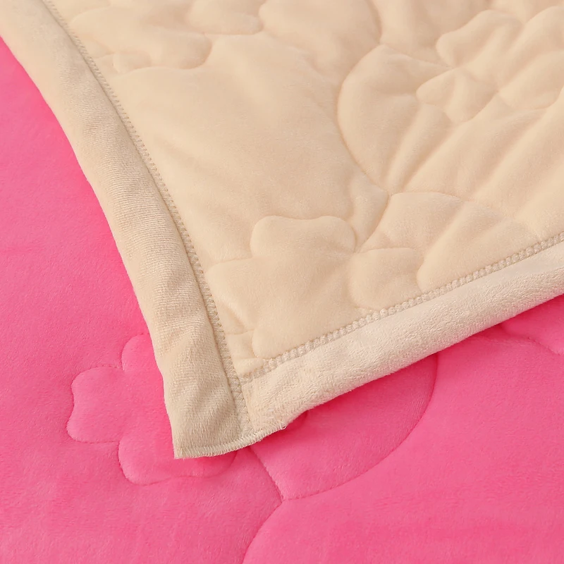 Modern Style Is Pink And Solid Quilted Three Layers With Cotton Quilting Home Textile Air/Sofa/Bedding Throws Flannel Blanket | Дом и сад