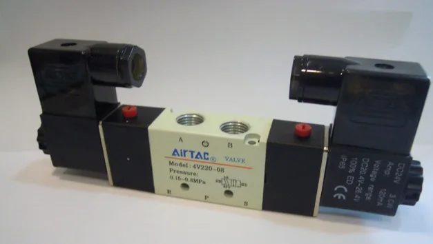 

Новый оригинальный аутентичный электромагнитный клапан 4V220-08 DC24V