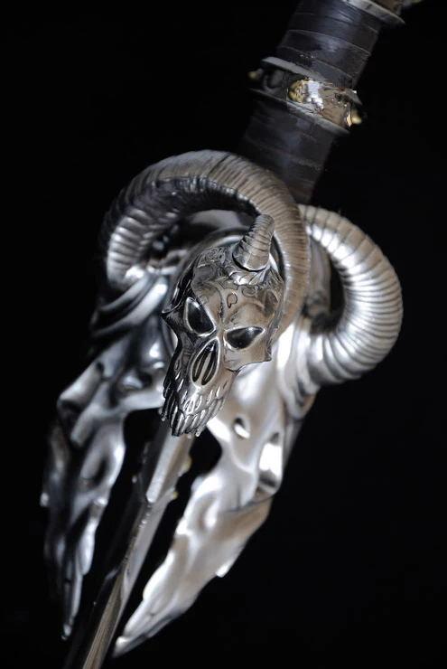 S1702 вау Король смерти Рыцари FROSTMOURNE ARTHAS меч 1:1 Реплика с 3D креплением 47