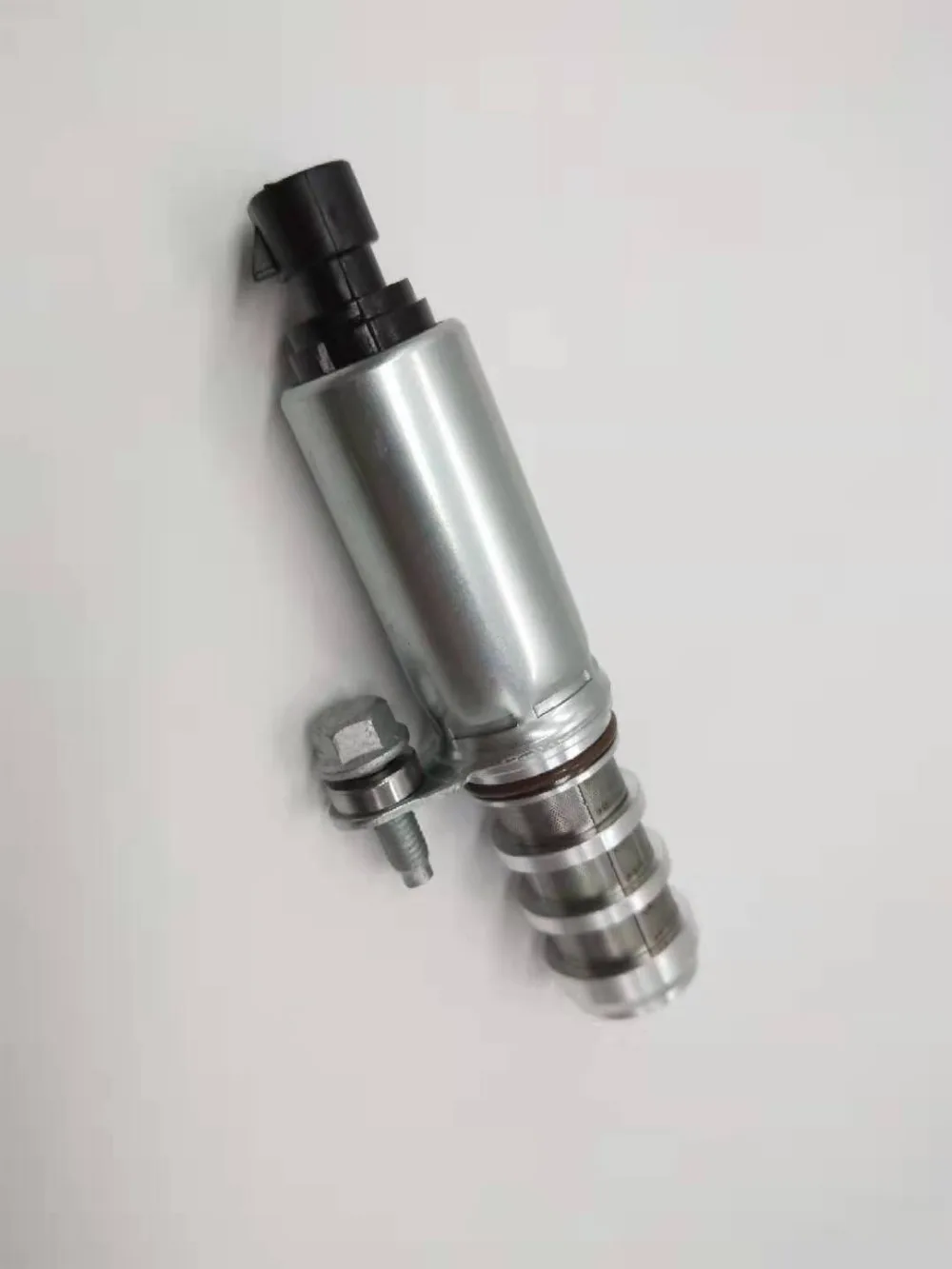 Двигатель переменный контроль выхлопного масла электромагнитный клапан VVT 12655421