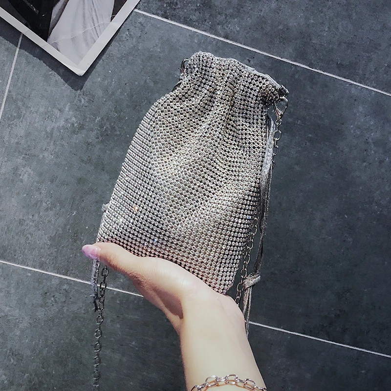 Женская сумка 2019 новый тренд с бриллиантами на одно плечо для мобильного