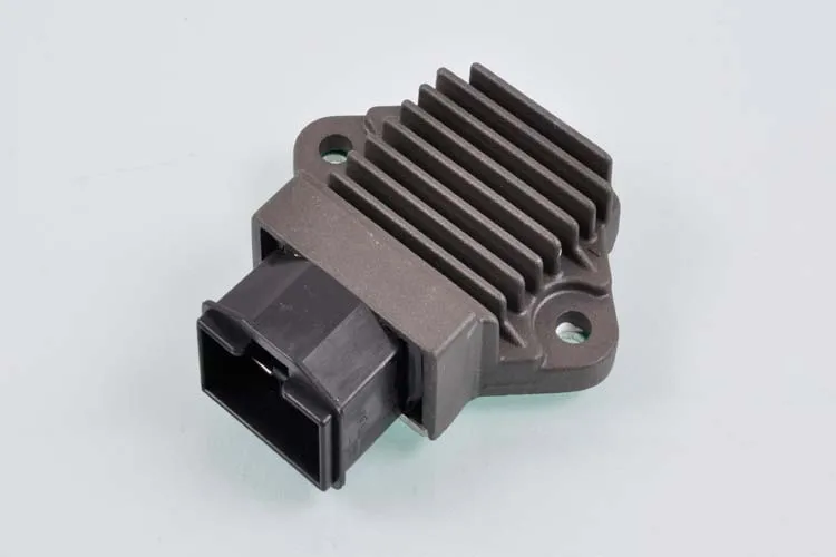 

Новый регулятор напряжения для honda CBR600 500 400 900 RR VT750 VT1000