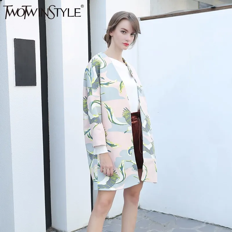 Плащ TWOTWINSTYLE свободный с принтом длинным рукавом 2020|print trench coat|print trenchtrench coat women |