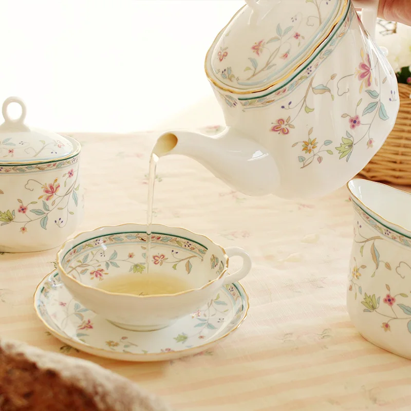 High Quality Bone China Ceramic Coffee & Tea Sets Two-PIECE 3 pcs Tray 4 pcs Set Floral Printed Tea Box Gifts European Style