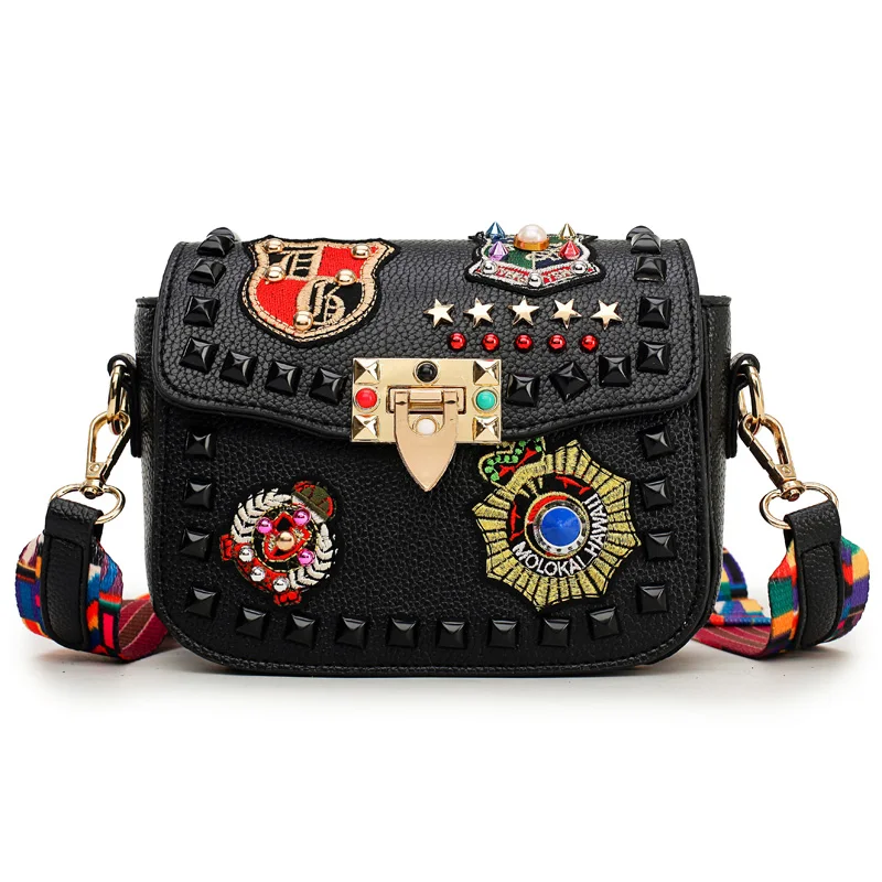 Для женщин кожа сумка заклепки вышивка замок HASP Сумка Женский печати Crossbody 2018
