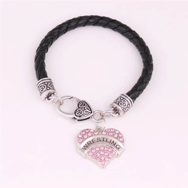 Женский браслет в форме сердца спортивный из кожи с красивыми кристаллами и