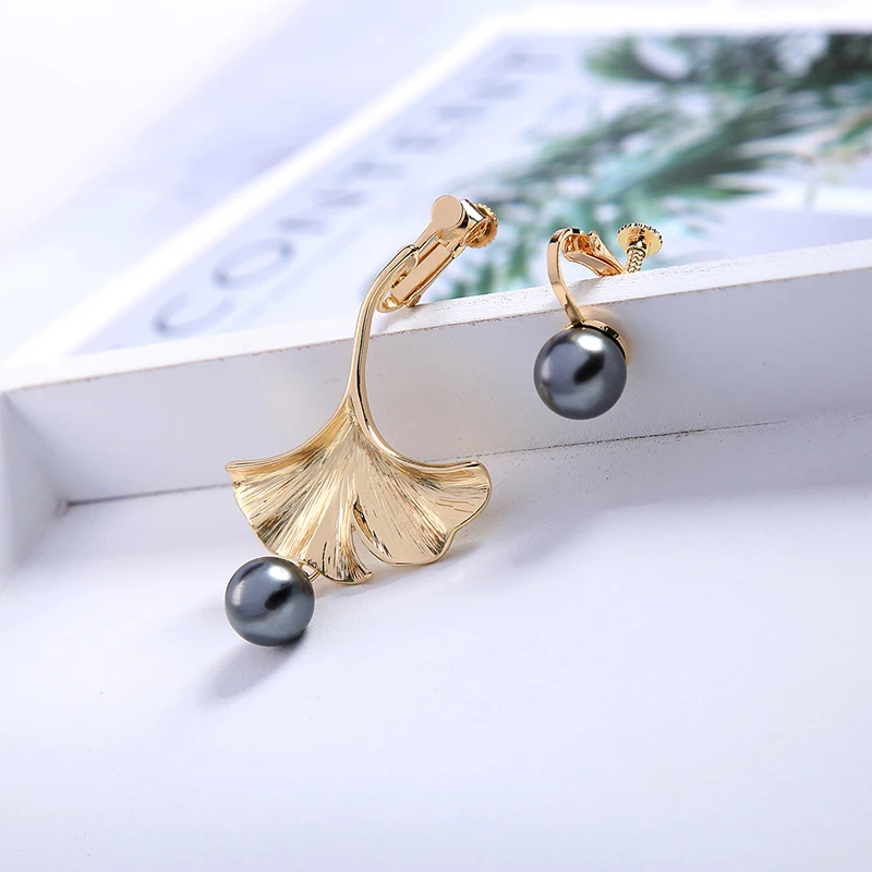 XQ popular ladies jewelry New fashion leaf earrings set white imitation pearl asymmetrical woman combination | Украшения и