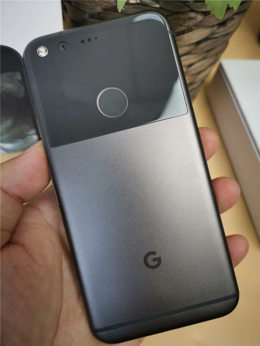 Google Pixel 4G LTE смартфон с 5 дюймовым дисплеем четырёхъядерным процессором Snapdragon MSM8996