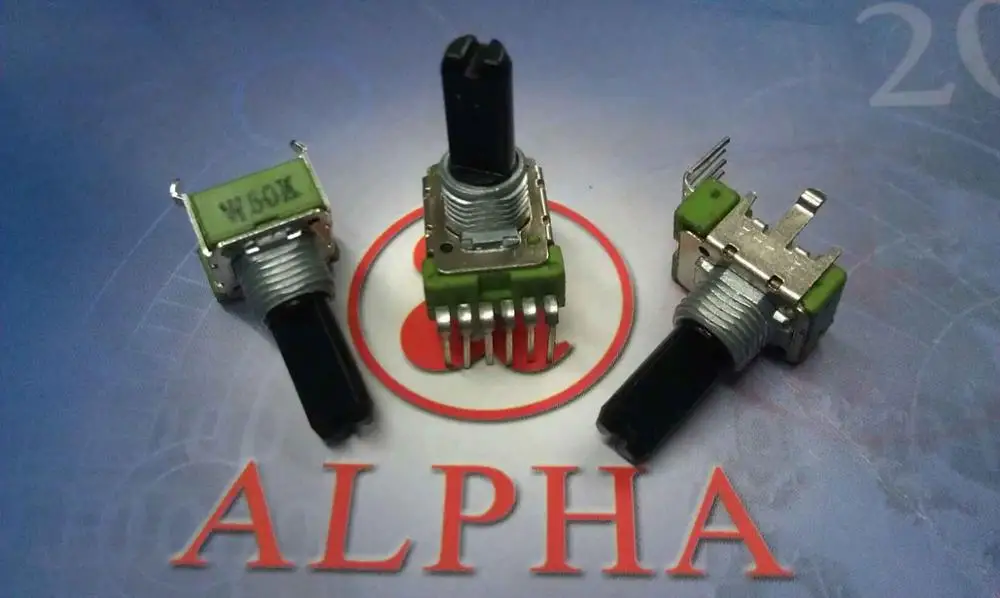 

1 шт. тайваньский потенциометр типа ALPHA RK12 W50K 18 мм ось