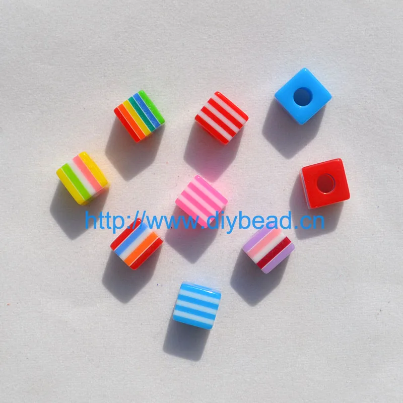 

50 pcs DIY Bracelet Accessory Handcraft Department Mix Color Fringe Beads 10MM Square Shaped Resin Stripe Beads jewelry Findings