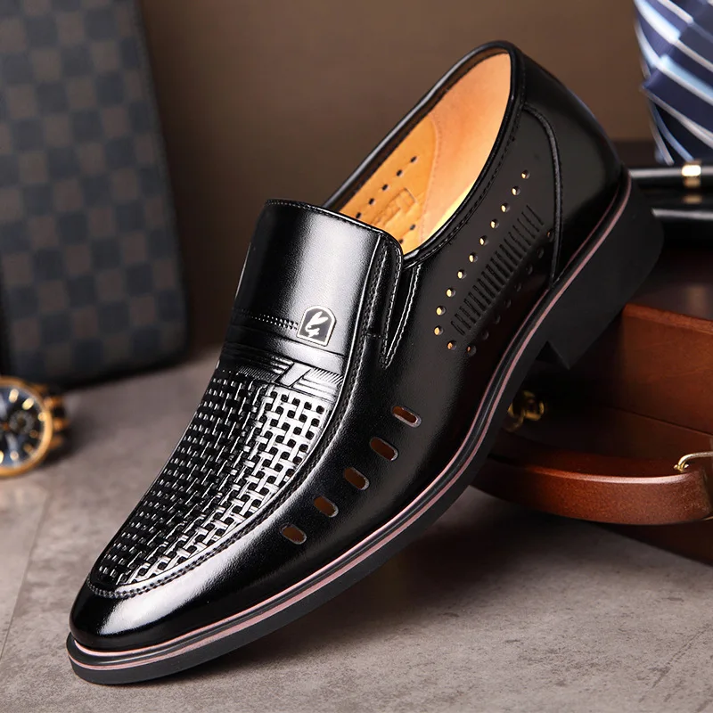 

2019 Man shoes cow leather genuine cut-outs slip-on breathable loafers men shoes for wedding business plus size brown black ty