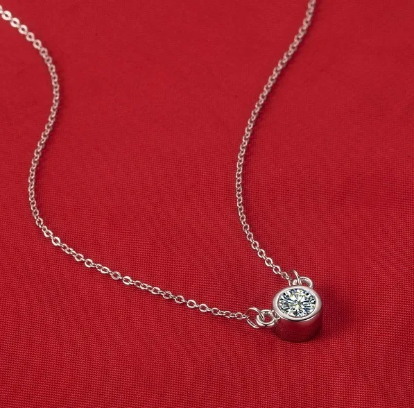 OEM чистый белый женский заказной 0.5CT круглая огранка Сердца и стрелы SONA имитирует