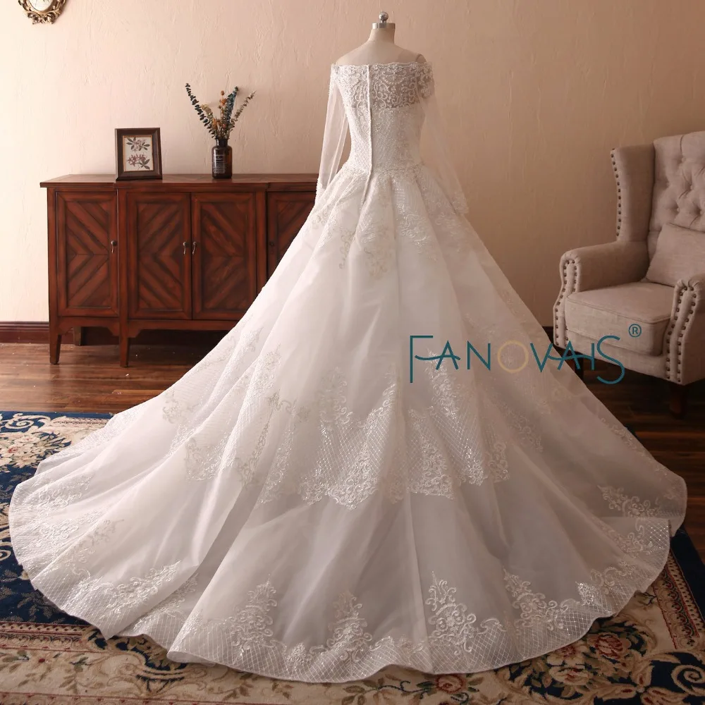 Luxury Wedding Dresses Long Sleeves 2019 Wedding Dress Beads Ball Gown for Wedding Vestido de Novia robe de mariee bridal gowns