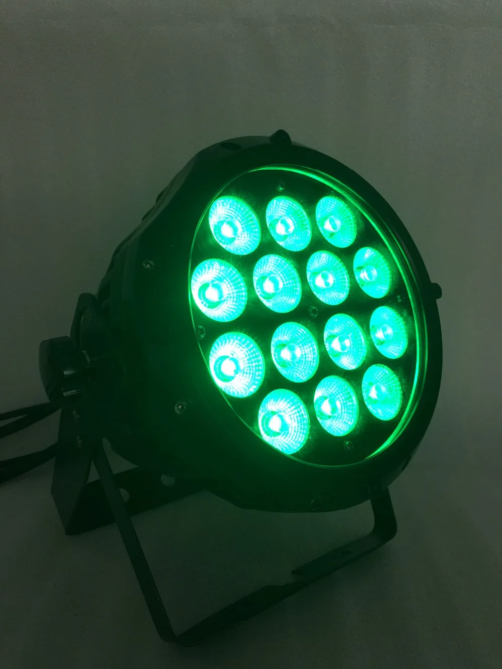 4 шт./лот 14x9 Вт RGB 3in1 привело водонепроницаемый света номинальной 3/7CHs 0 100% линейной
