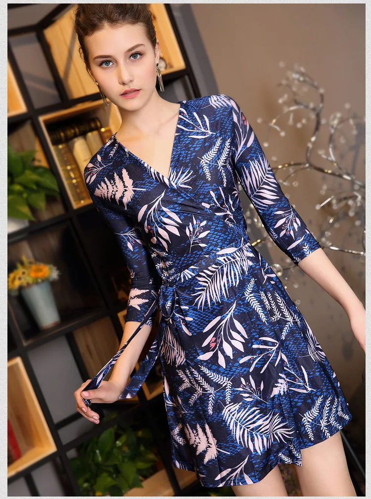 Взлетно-посадочной полосы платье 2017 Осень Европейский Стиль V шеи Три Четверти