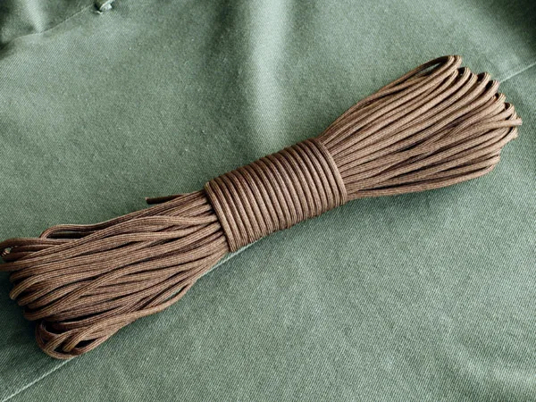 BROWN YOUGLE нейлоновая 9 жильная нить 100 футов(31 м) Mil Spec type III Survival 550 Паракорд парашютный шнур наборы для выживания - Цвет: BROWN
