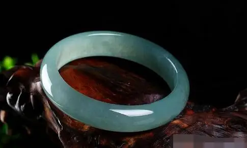 Selling Jewelry&gt&gt&gtNatural Jadeite Bracelet The width is about 12mm-17mm the diameter of 52mm-66mm | Украшения и аксессуары