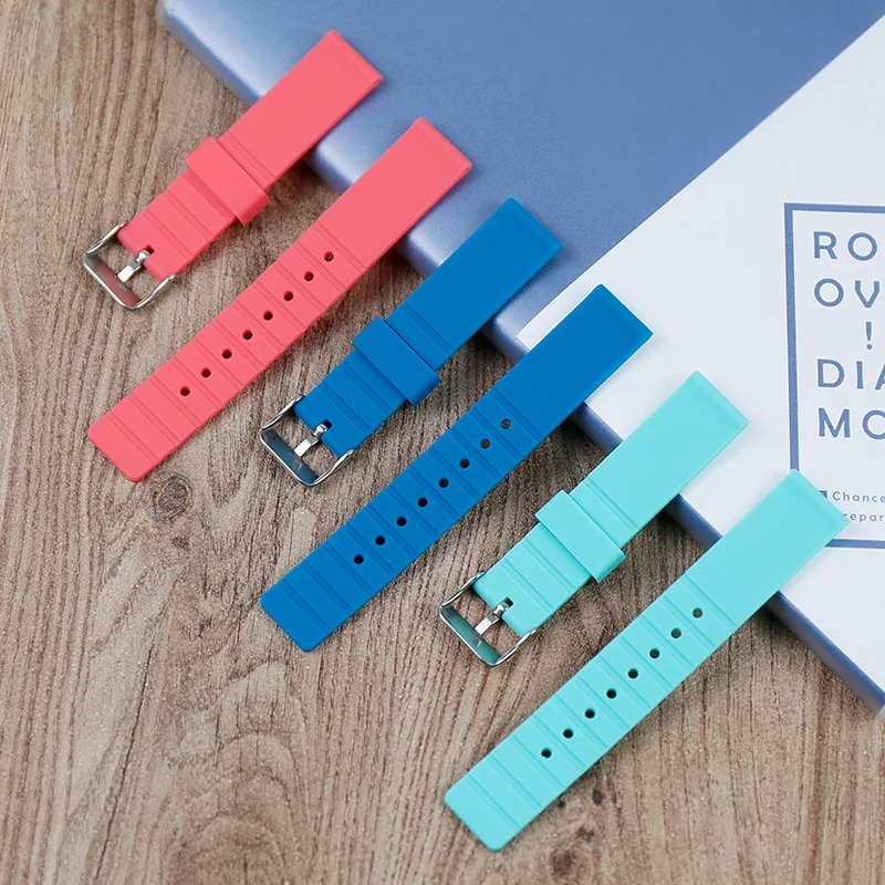 

Men's Watch Accessories Silicone Strap Waterproof and Breathable 20mm Pin Buckle Watch Strap for All Brands Men and Women Strap