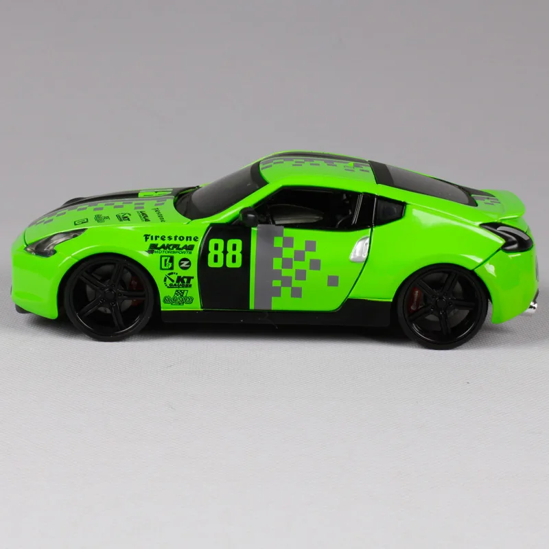 Maisto 31353 370z green car литье под давлением для Nissan racing model новый цвет автолитье мужчин