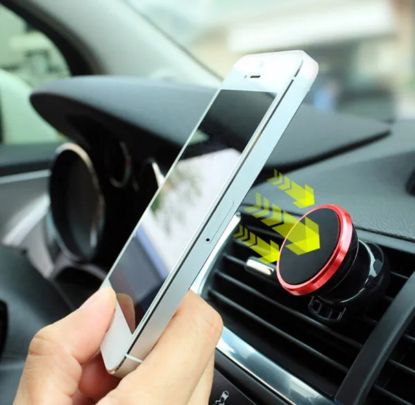 Автомобиль устанавливаемое на вентиляционное отверстие в салоне автомобиля