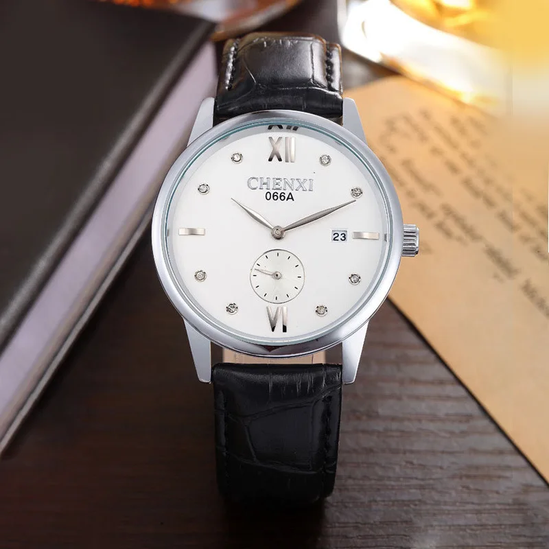 2018 новые часы с алмазным инкрустированным циферблатом кожаным ремешком