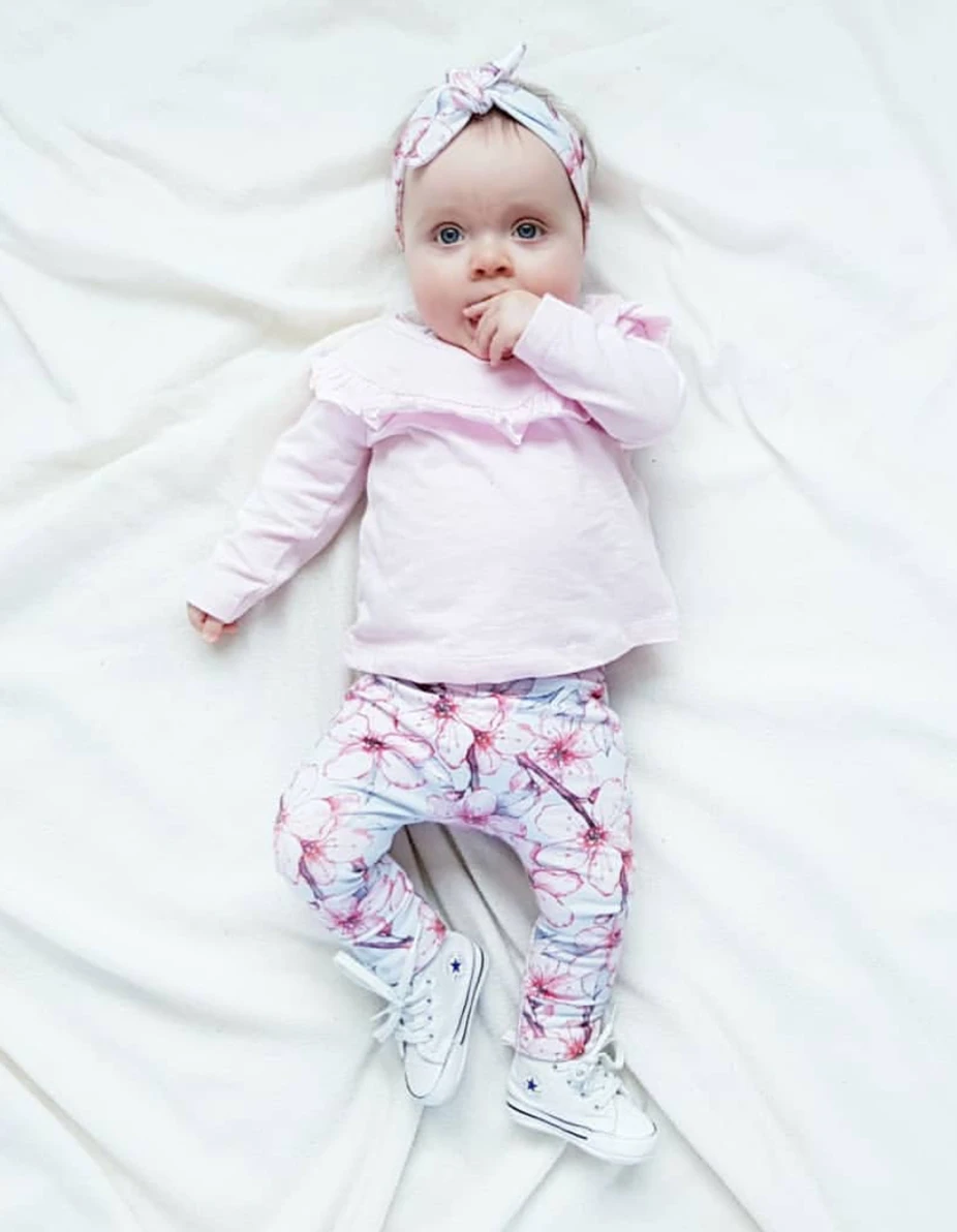 3 шт. футболка с длинным рукавом + брюки цветочным принтом повязка на