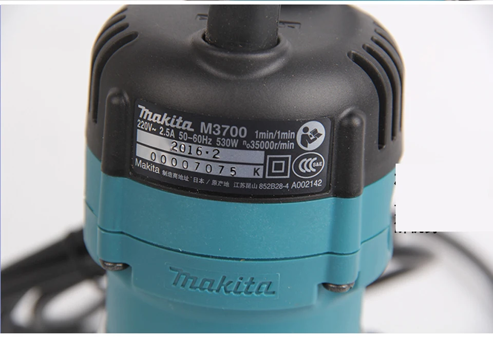 Фрезерный станок Makita M3700B деревообрабатывающий 530 Вт скорость 35000 об/мин резьба по