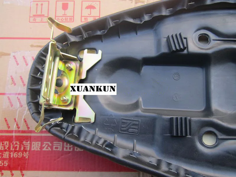 Сборка сидений XUANKUN QJ110-18C 110 110-18 |