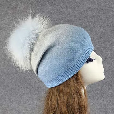 baby blue Шарик из меха енота, шапка, помпоны, зимняя женская шапка, шапка для девочек, вязаные шапочки, шапка высокого качества, зимняя женская Лыжная шапка - Цвет: baby blue