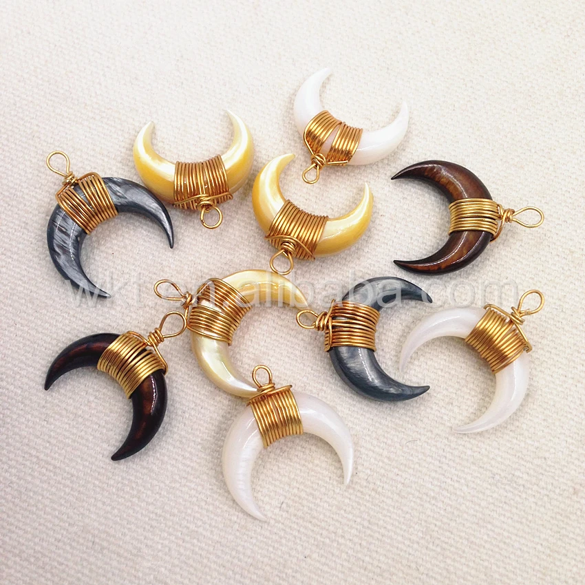 

WT-P846 Wholesale 5pcs 20mm tiny horn Pendants for jewelry making natural shell mixed colors with wire wrapping shell pendants